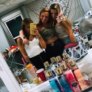 Meet your Posher, Olivia